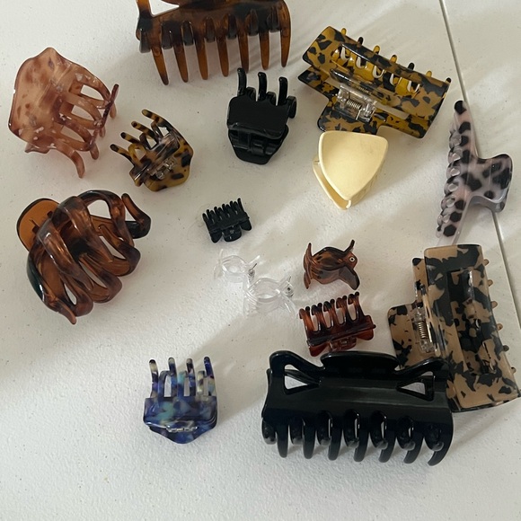 Assorted Hair Claw Clips - Picture 2 of 4